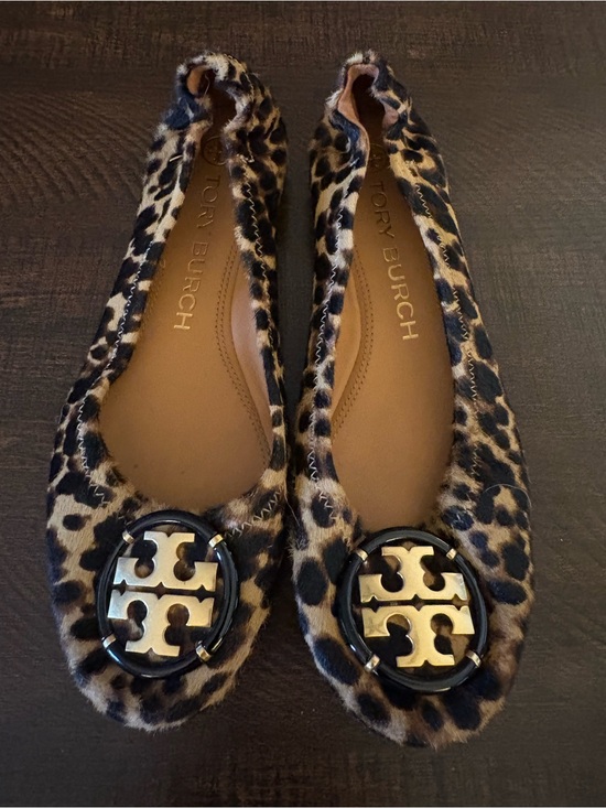 Tory Burch Shoes - Tory Burch Leopard Haircalf Logo Ballet Flats - Brown & Black
